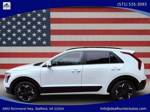 Snow White Pearl 2023 Kia Niro EV Wind