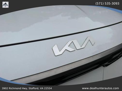 Snow White Pearl 2023 Kia Niro EV Wind