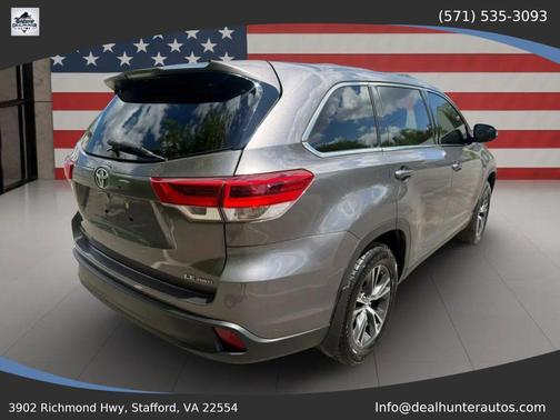 Predawn Gray Mica 2019 Toyota Highlander LE Plus