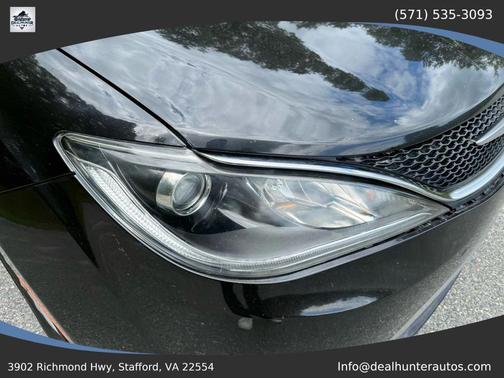 Brilliant Black Crystal Pearlcoat 2019 Chrysler Pacifica Touring L