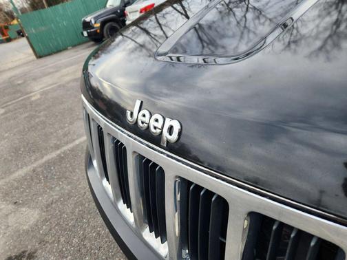 2011 Jeep Grand Cherokee Laredo