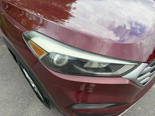 Ruby Wine 2017 Hyundai TUCSON Sport