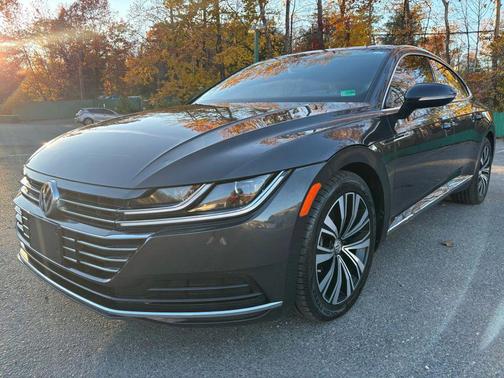 2019 Volkswagen Arteon 2.0T SE 4MOTION