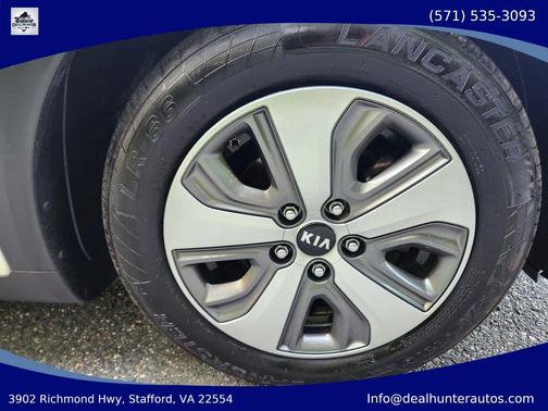 Snow White Pearl 2018 Kia Niro LX