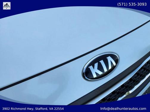 Snow White Pearl 2018 Kia Niro LX