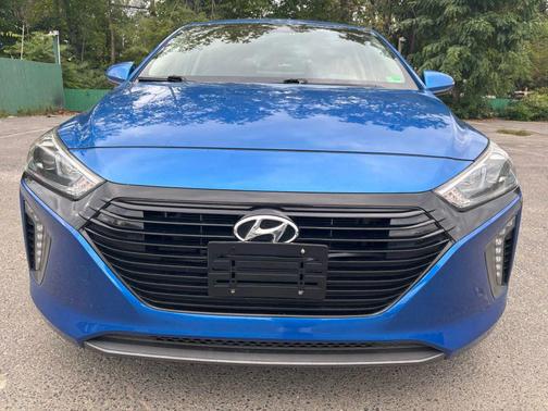 2017 Hyundai IONIQ Hybrid SEL