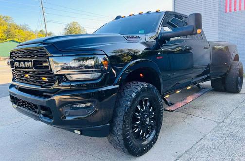 2021 RAM 3500 Limited Crew Cab 4x4 8' Box
