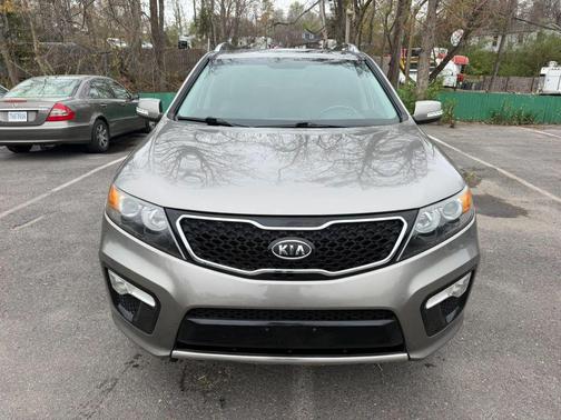 Titanium Silver 2013 Kia Sorento SX