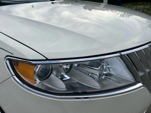 2012 Lincoln MKZ Base
