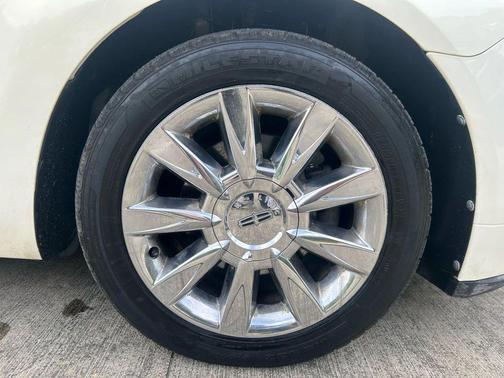 2012 Lincoln MKZ Base