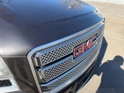 2013 GMC Acadia Denali