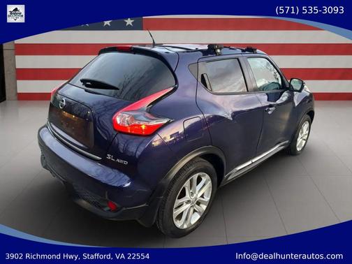 Blue 2016 Nissan Juke SL