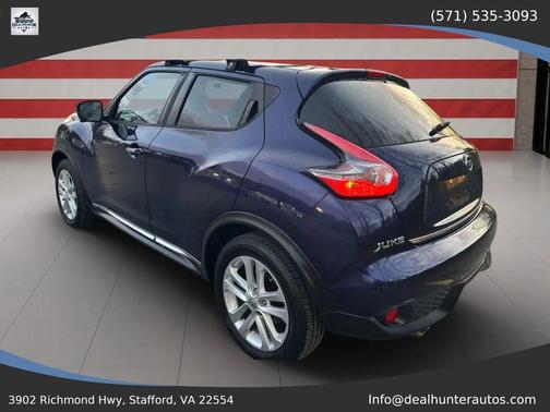 Blue 2016 Nissan Juke SL