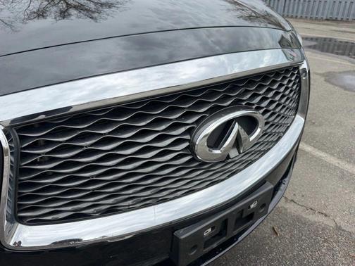 Black Obsidian 2019 INFINITI QX60 Luxe