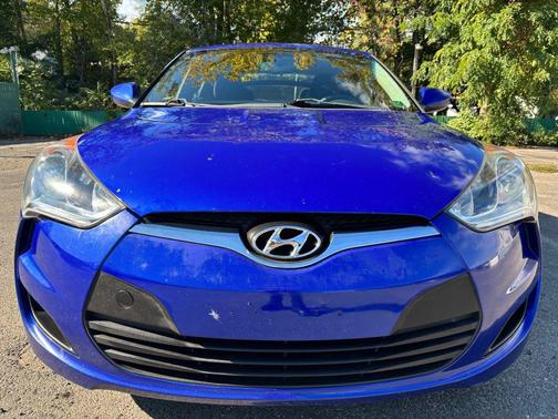 2012 Hyundai Veloster Base