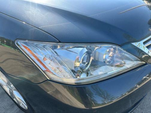 2011 Lexus ES 350 Base