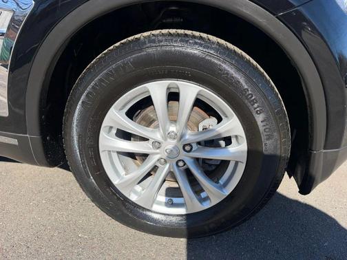 2014 INFINITI QX70 Base