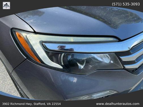Modern Steel Metallic 2017 Honda Pilot EX-L