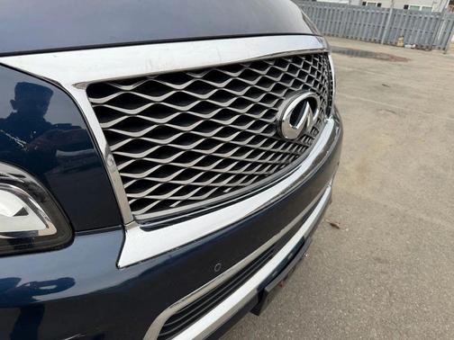 2015 INFINITI QX80 Base