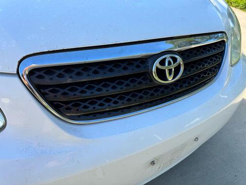 2005 Toyota Corolla LE