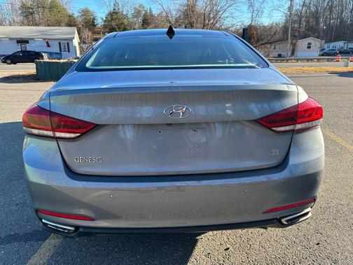 2015 Hyundai Genesis 3.8