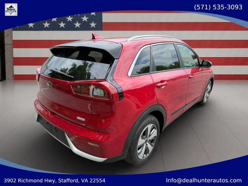 Crimson Red 2018 Kia Niro LX