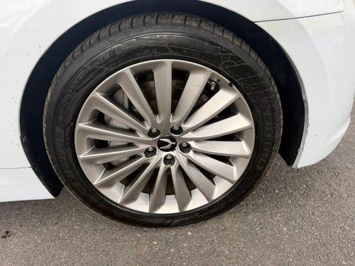 2016 Hyundai Equus Signature