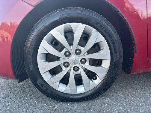 2016 Hyundai Elantra GT Base