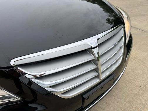2012 Hyundai Genesis 3.8