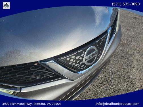 Metallic Gray 2018 Nissan Rogue Sport SL