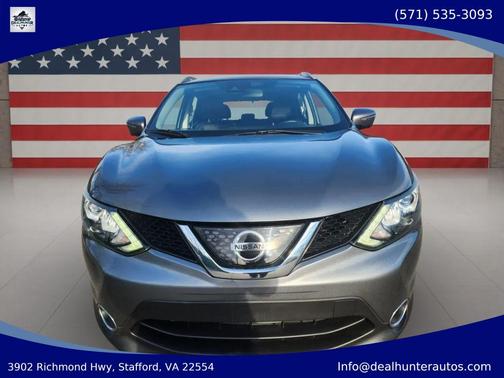 Metallic Gray 2018 Nissan Rogue Sport SL