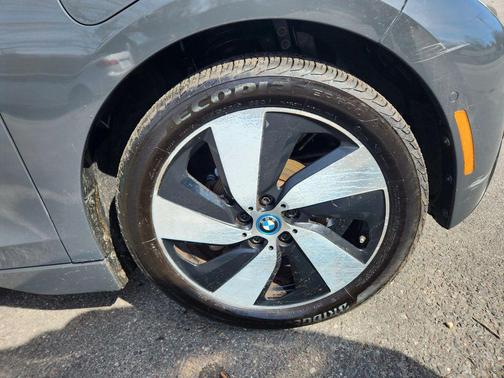 2015 BMW i3 Base w/Range Extender