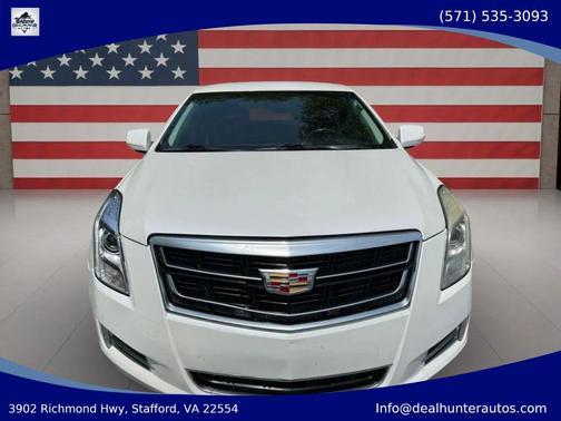 Crystal White Tricoat 2016 Cadillac XTS Luxury