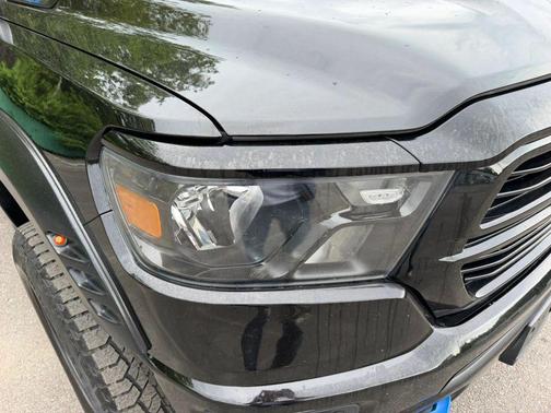 Diamond Black Crystal Pearlcoat 2020 RAM 1500 Big Horn/Lone Star
