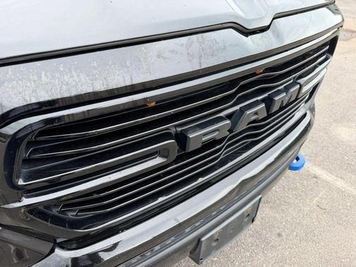 Diamond Black Crystal Pearlcoat 2020 RAM 1500 Big Horn/Lone Star