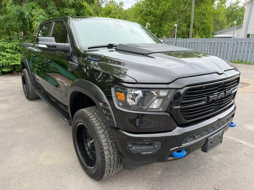 Diamond Black Crystal Pearlcoat 2020 RAM 1500 Big Horn/Lone Star