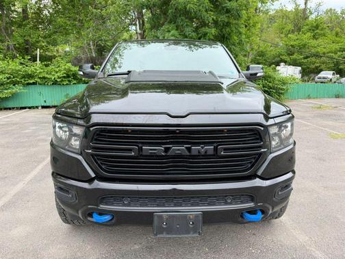 Diamond Black Crystal Pearlcoat 2020 RAM 1500 Big Horn/Lone Star
