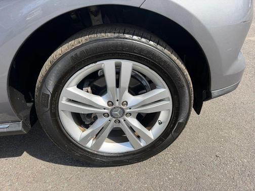 2012 Mercedes-Benz M-Class 4MATIC