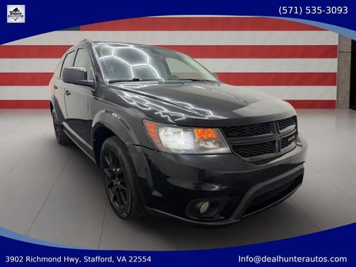 Pitch Black Clearcoat 2019 Dodge Journey SE