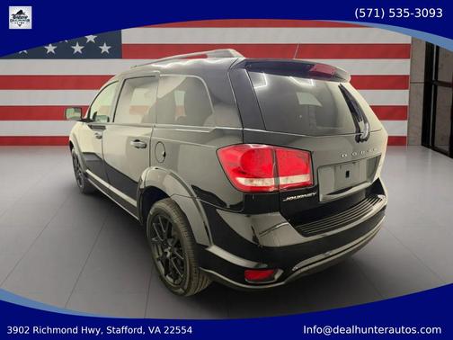 Pitch Black Clearcoat 2019 Dodge Journey SE