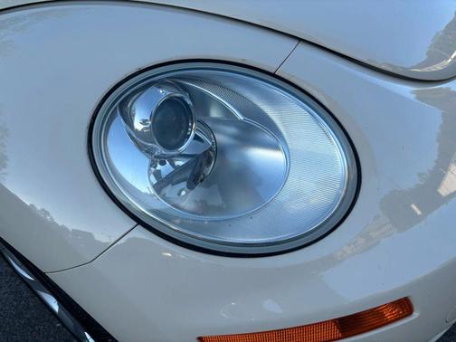 2007 Volkswagen New Beetle 2.5