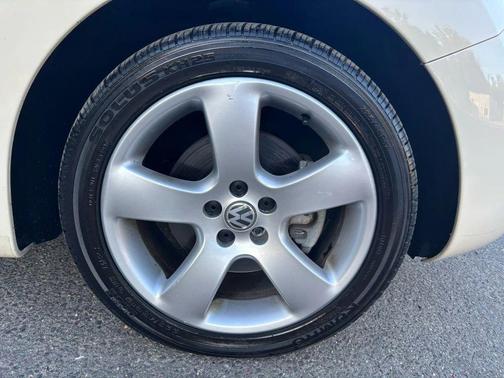 2007 Volkswagen New Beetle 2.5