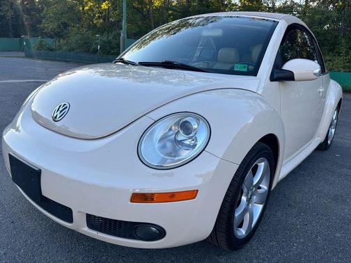2007 Volkswagen New Beetle 2.5