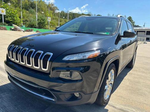 2017 Jeep Cherokee Sport