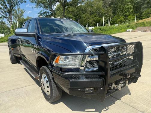 2018 RAM 3500 Laramie Crew Cab 4x4 8' Box