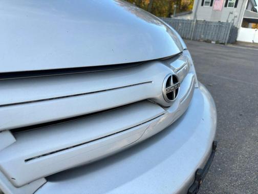 2004 Scion xA Hatchback 4D