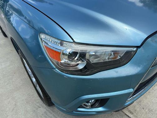 2011 Mitsubishi Outlander Sport SE