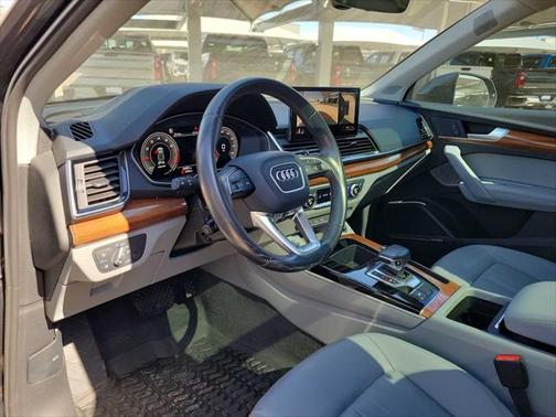2022 Audi Q5 45 S line Premium Plus
