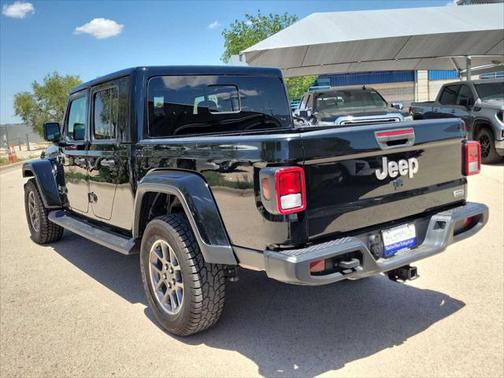 2023 Jeep Gladiator Overland