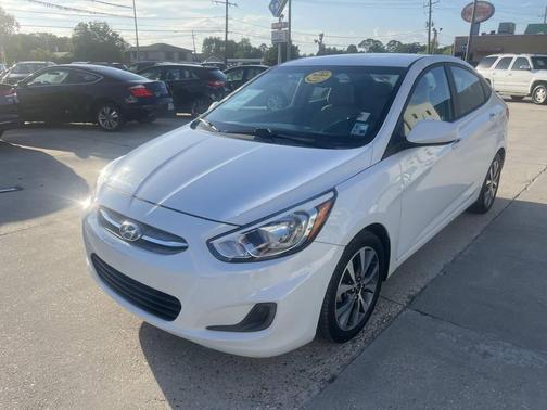2017 Hyundai Accent Value Edition